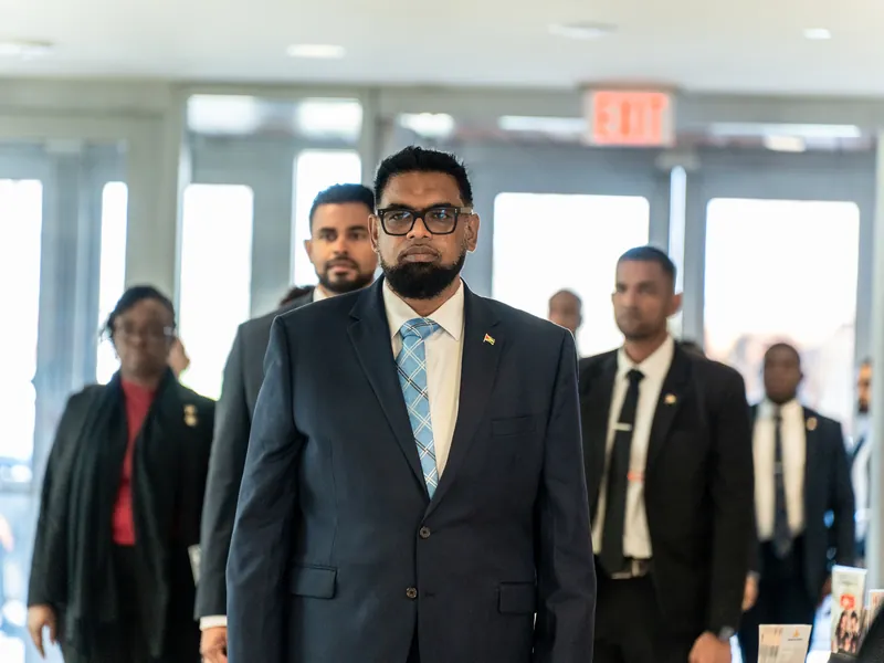 The official party arrives at the business forum